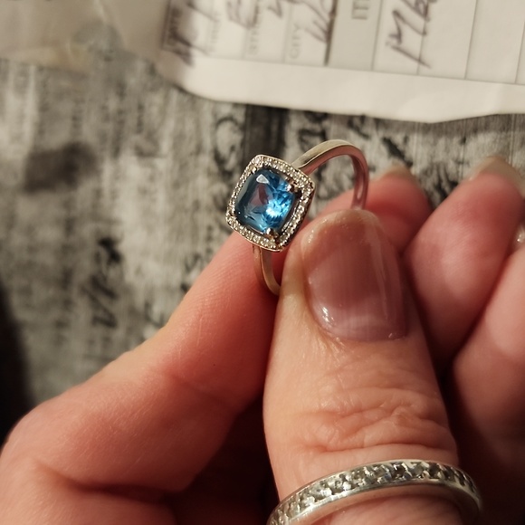 14k White Gold Ladies Blue & Diamond Ring ring - Picture 8 of 17